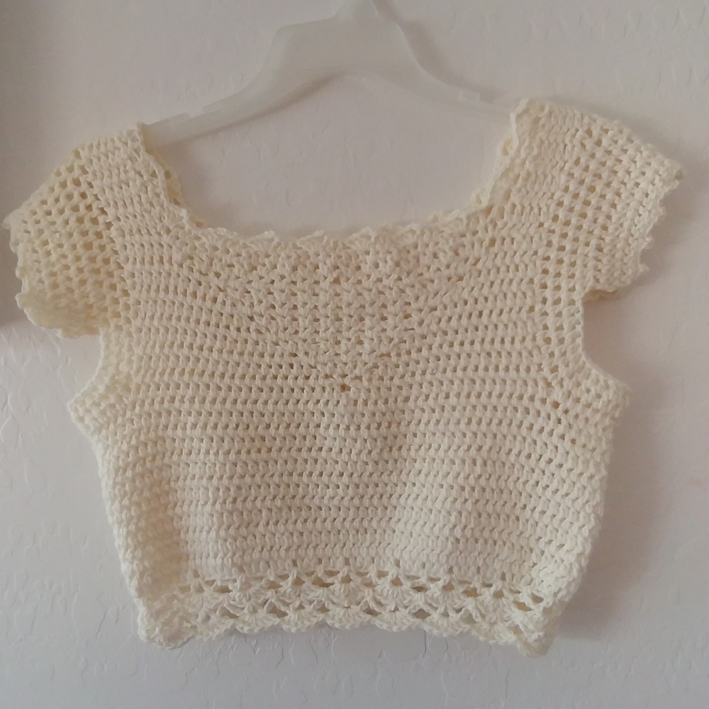 Handmade Women's Sleeveless Cream Top Size M